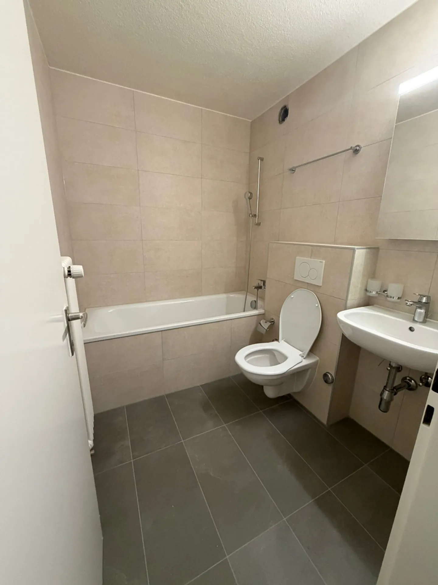 Charmantes Studio in Payerne - Foto 4 von 8