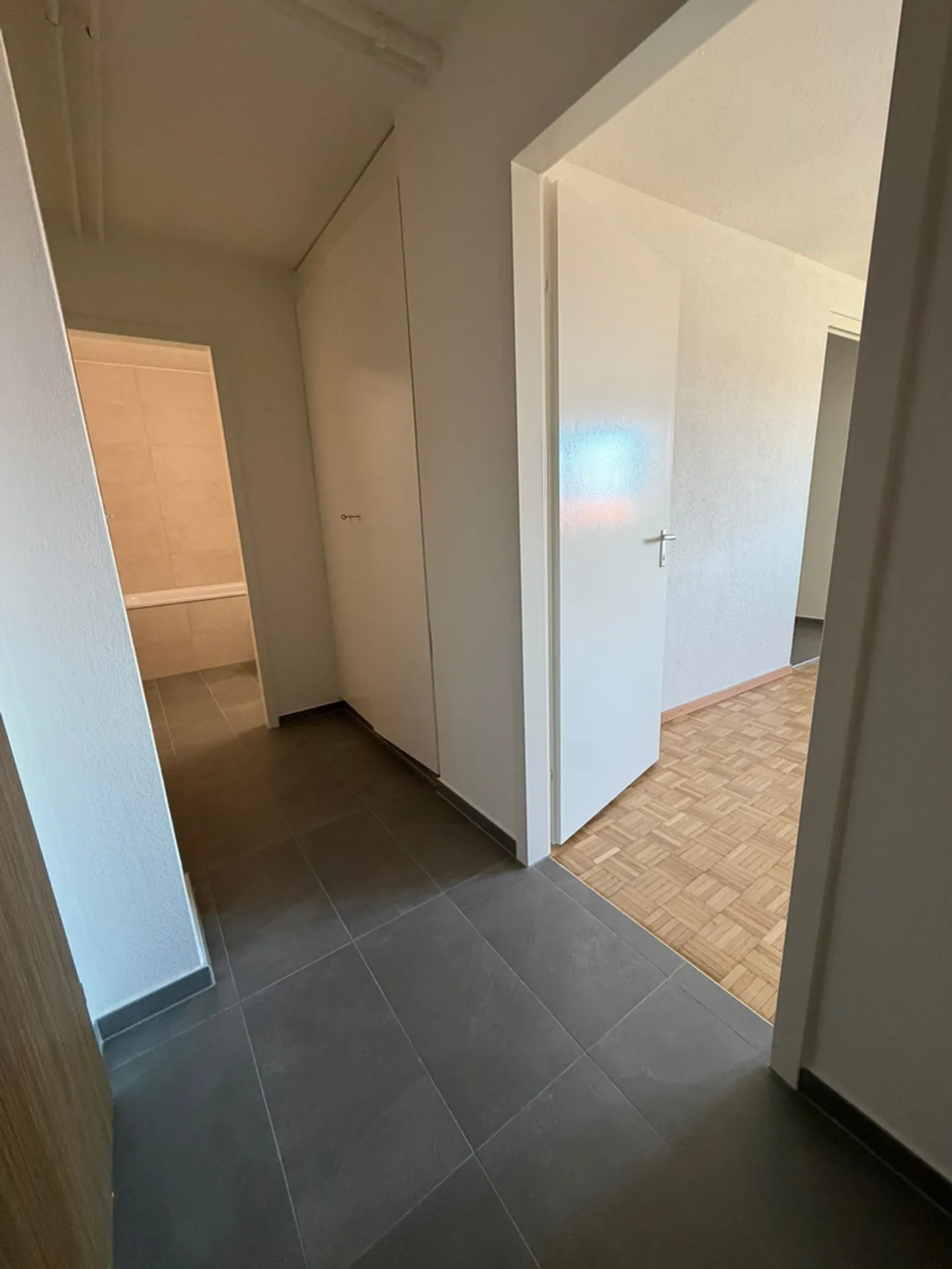 Charmantes Studio in Payerne - Foto 7 von 8