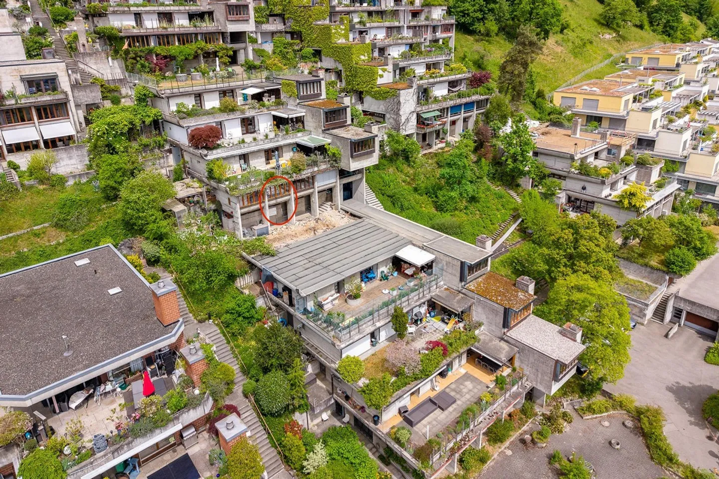 Appartement pratique de 1,5 pièce dans une résidence en terrasse - Photo 9 sur 9