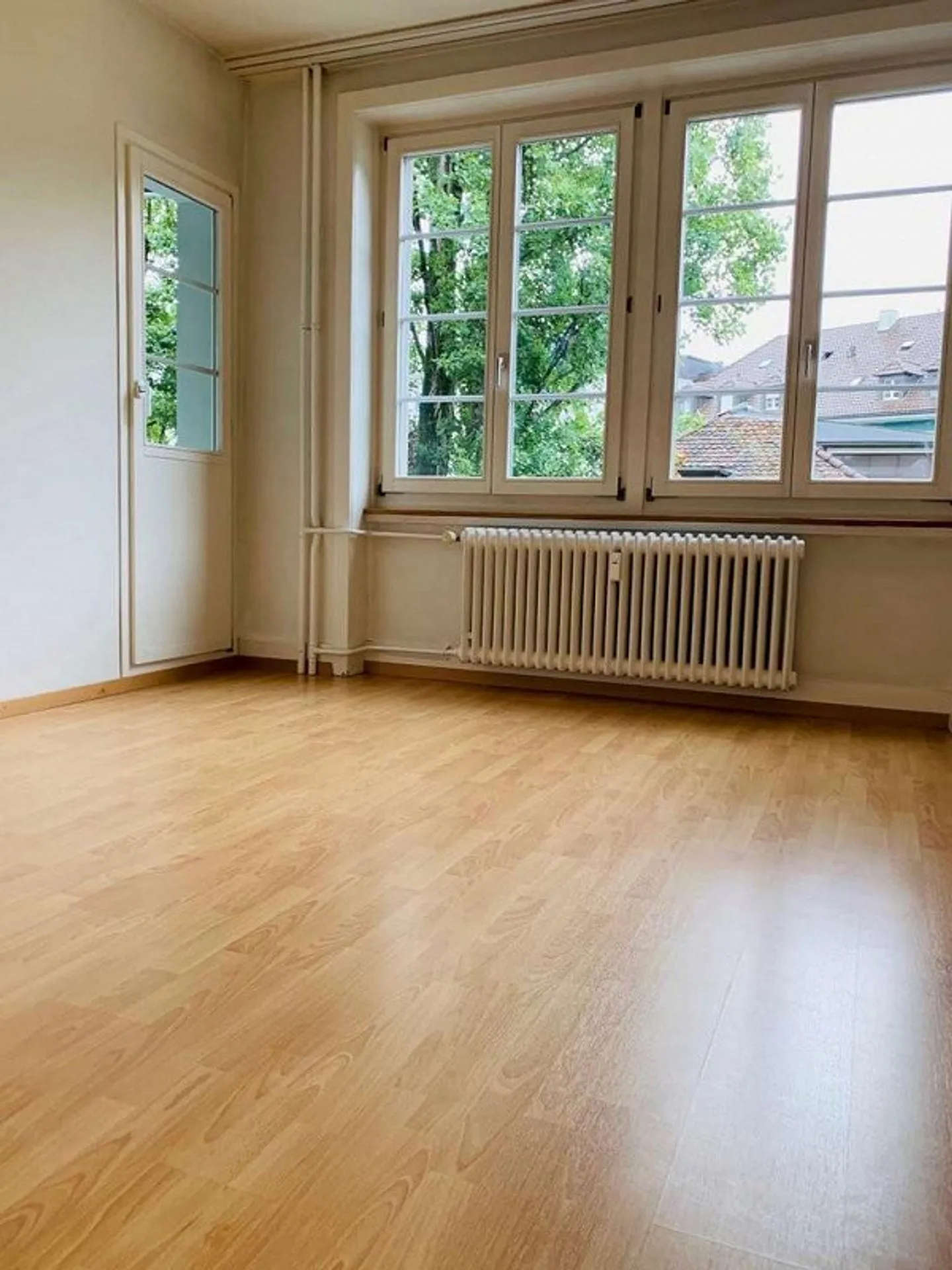appartement lumineux de 2,5 pièces en ville - Photo 4 sur 8