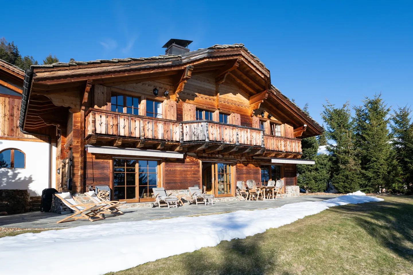 Charmantes Chalet mit Atemberaubendem Blick - Foto 1 von 14