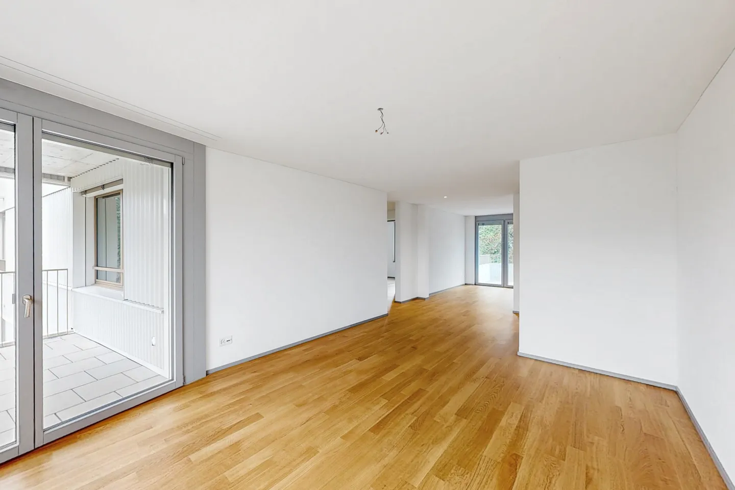 Your new home awaits you - Photo 4 of 12