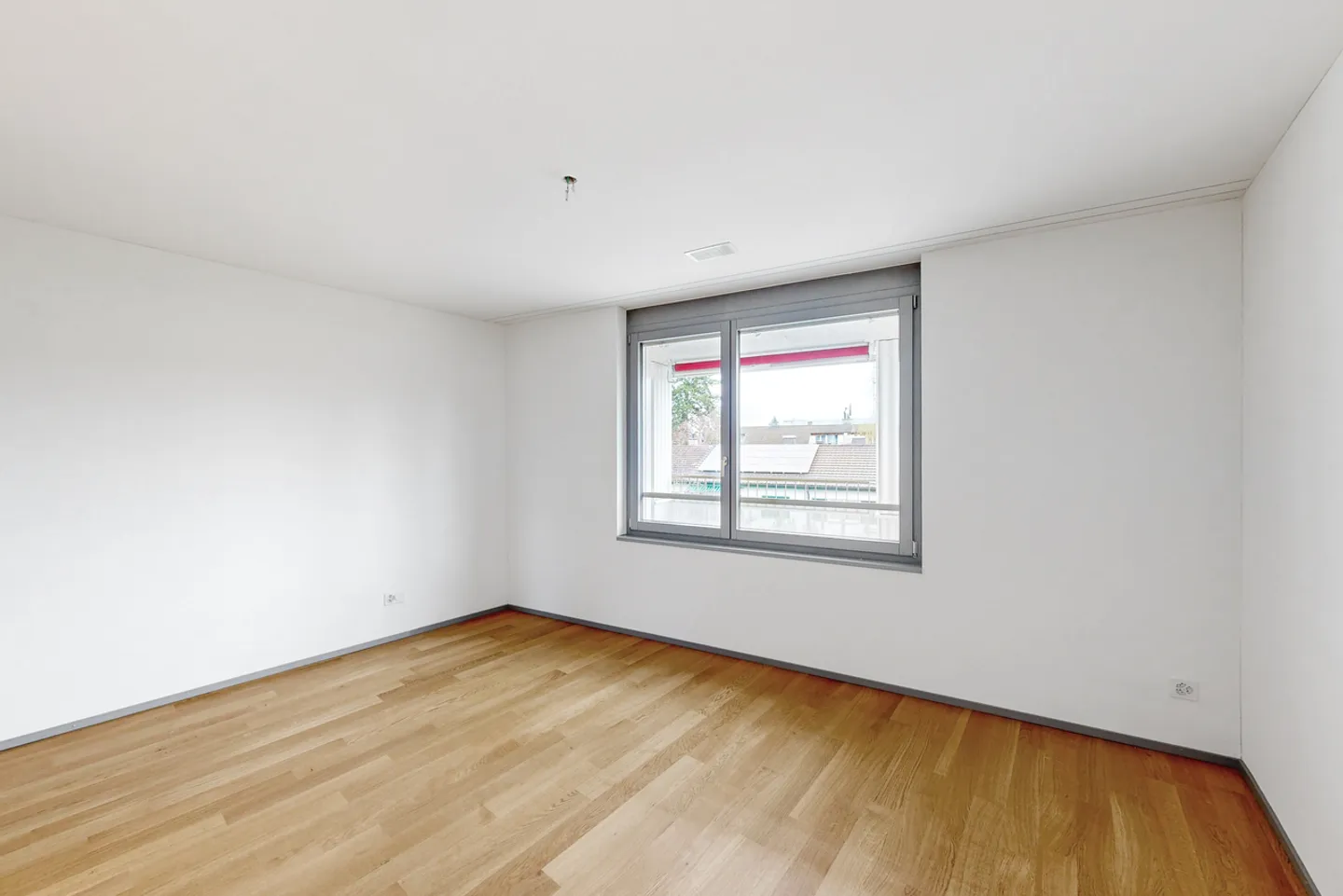 Your new home awaits you - Photo 5 of 12