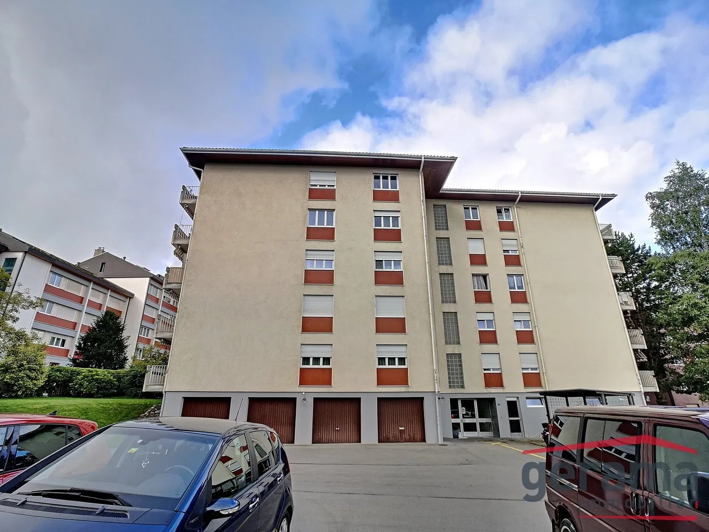 3.5 Room Apartment - Photo 2 of 2