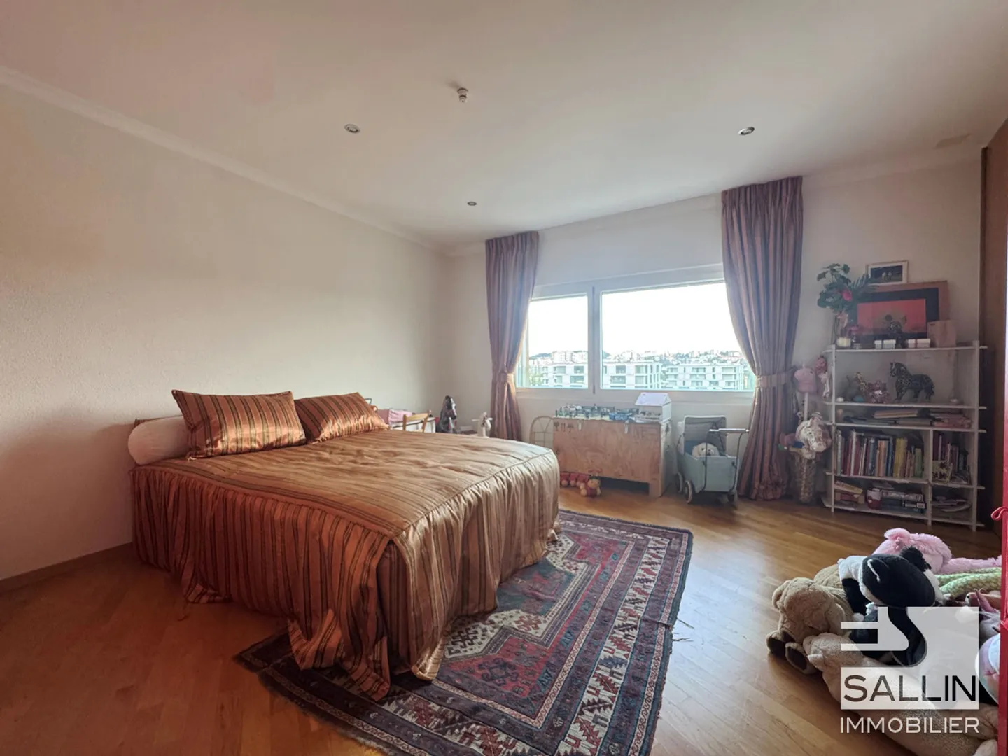 Loft al 15° piano con terrazza sul tetto e vista panoramica a 360° - Foto 6 di 9