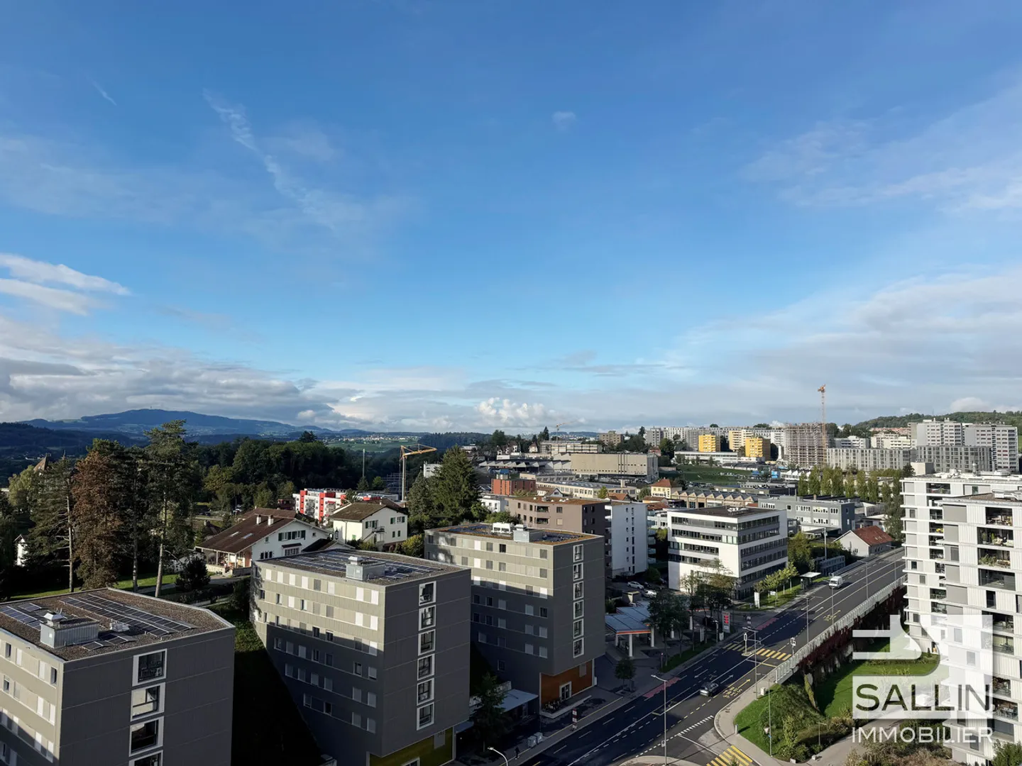 Loft al 15° piano con terrazza sul tetto e vista panoramica a 360° - Foto 9 di 9