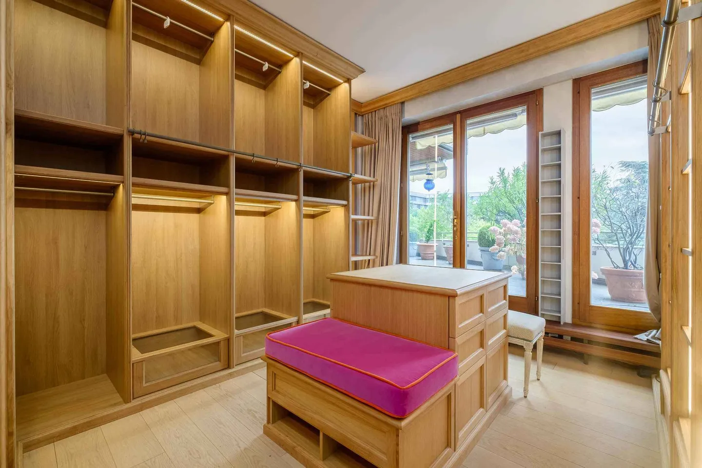 Exclusively! Superb 7-room apartment in SI with terraces of over 120 m² - Photo 7 of 12