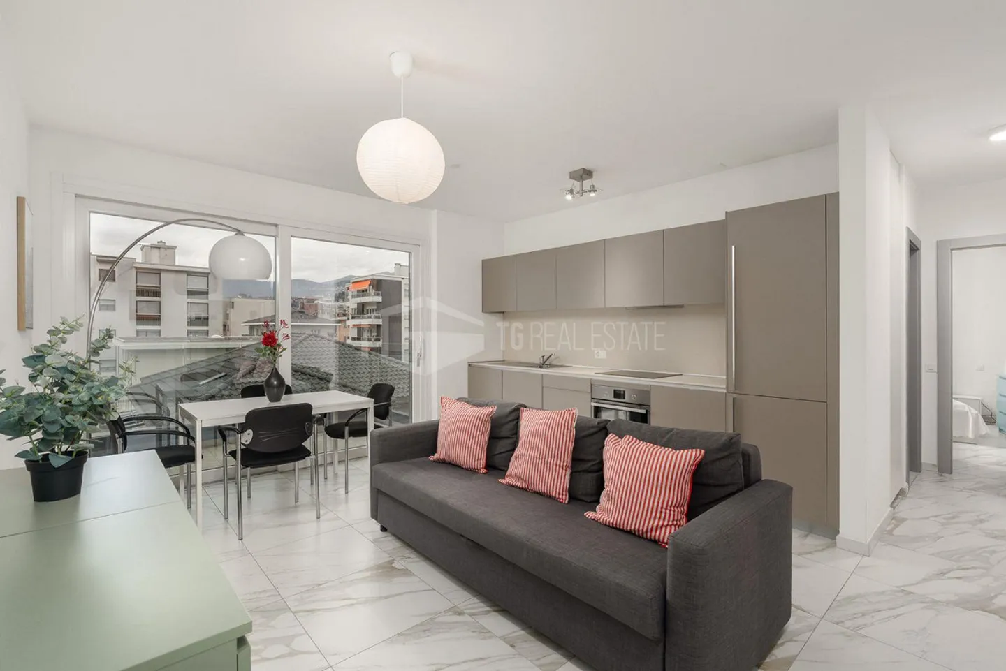 ELEGANZA E COMFORT: BILOCALE AMMOBILIATO | ELEGANZA E COMFORT: BILO... - Foto 1 di 9