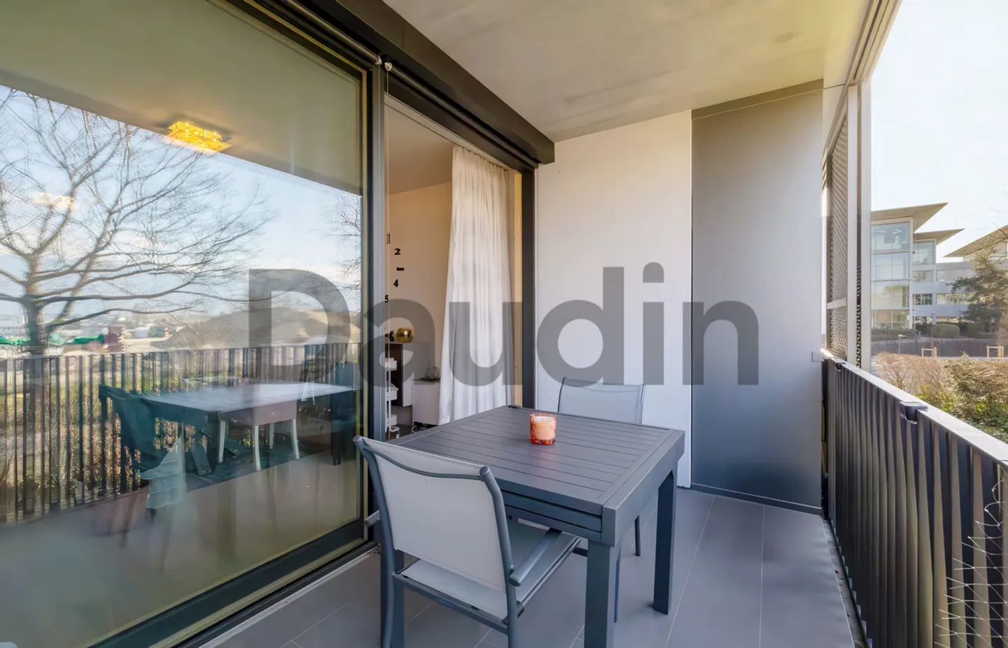 Casatax: Charming apartment in a modern and secure residence - Photo 7 of 11