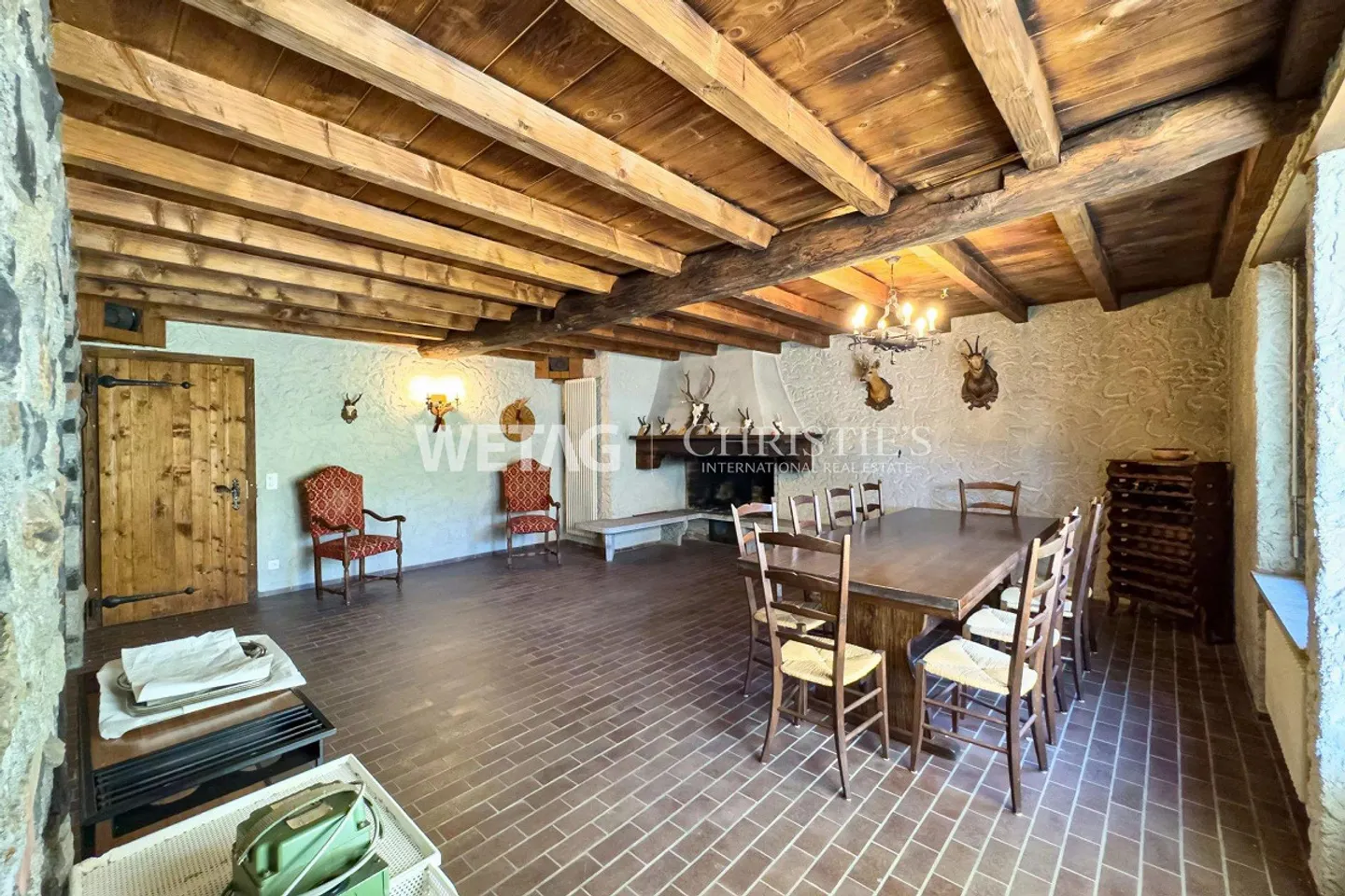 Representative Villa in Lugano-Comano for sale, with outdoor pool ... - Photo 11 of 13