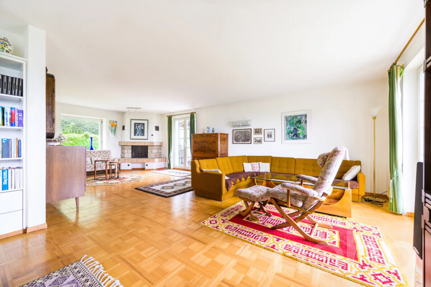 Ampia casa unifamiliare con vista panoramica e giardino da sogno - Foto 8 di 13