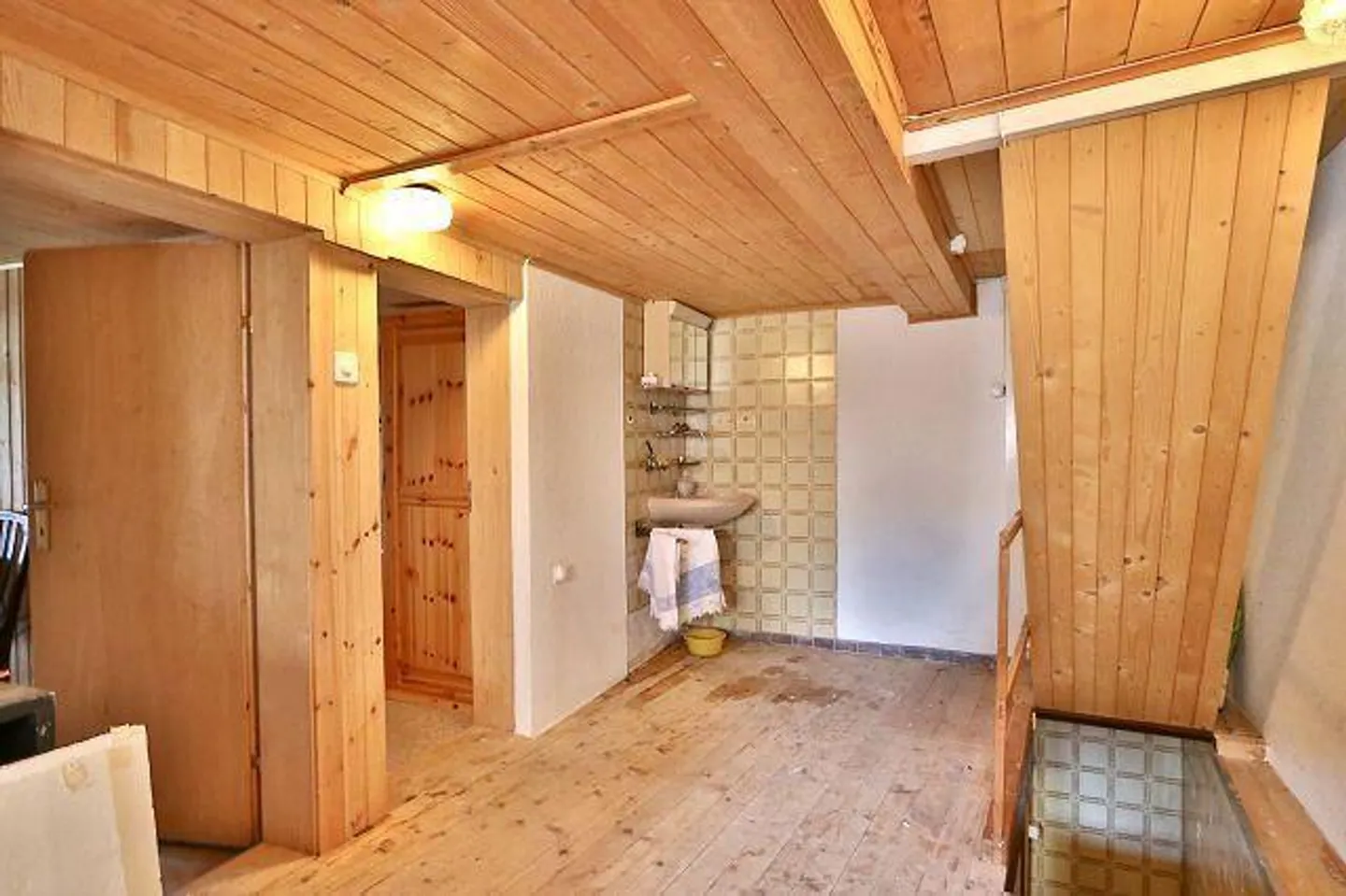 Maison 4 pièces avec petit jardin dans un emplacement très calme et ensoleillé... - Photo 9 sur 34