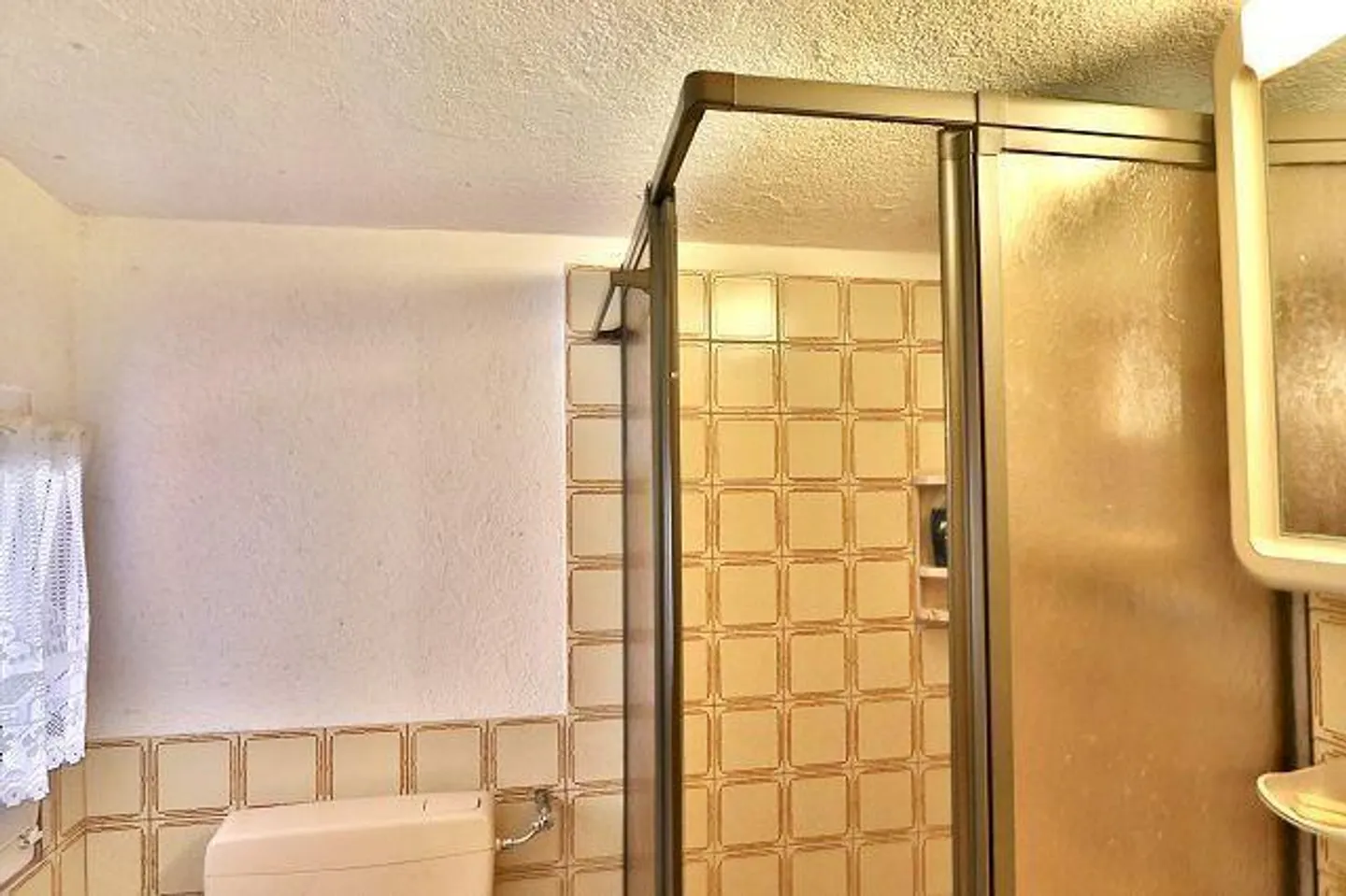 Maison 4 pièces avec petit jardin dans un emplacement très calme et ensoleillé... - Photo 13 sur 34