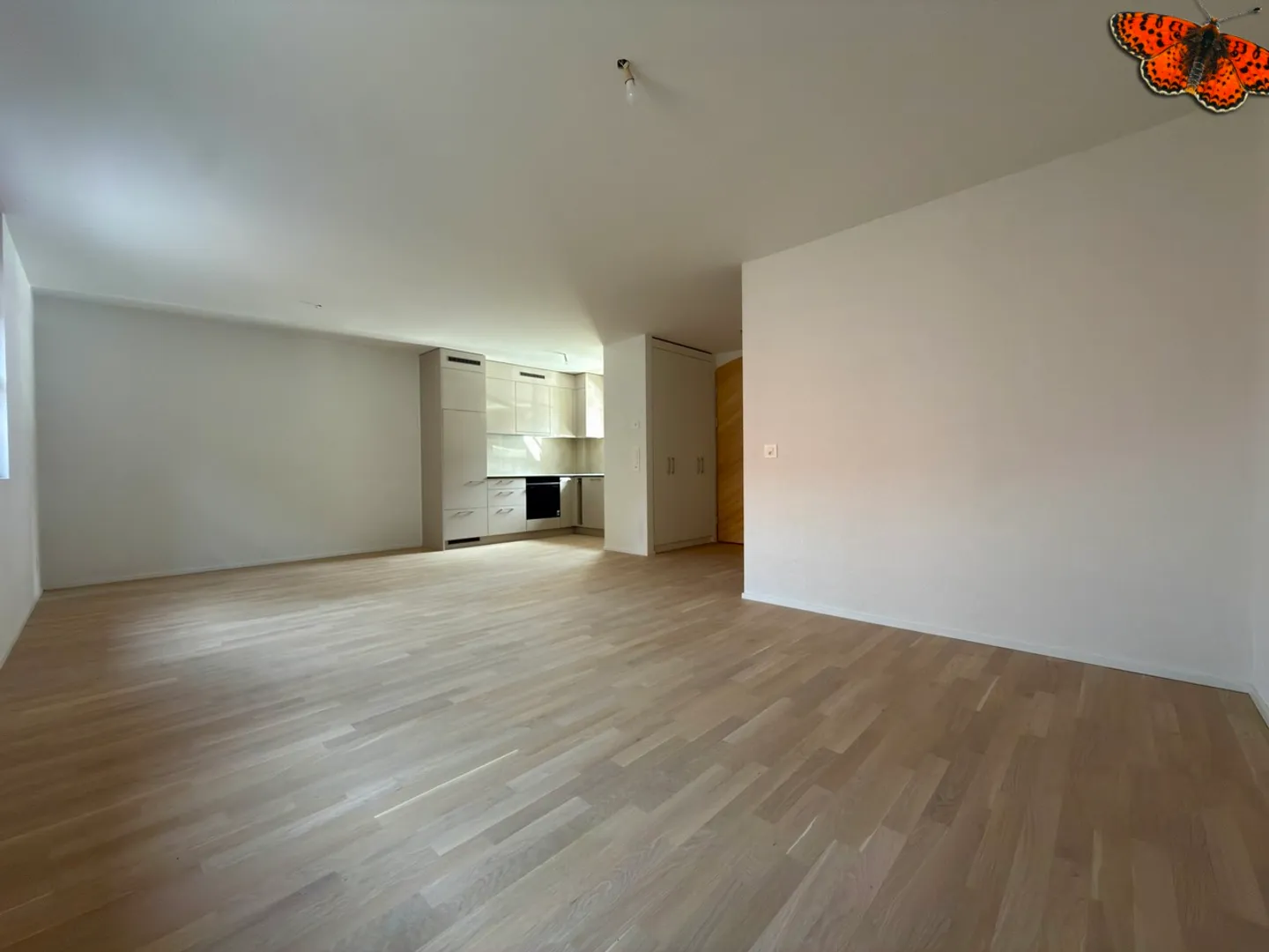 MAGNIFIKANTE 3 ½ ZIMMER TRIPLEX-WOHNUNG MIT MEZZANINE - ROMONT - Foto 3 von 8