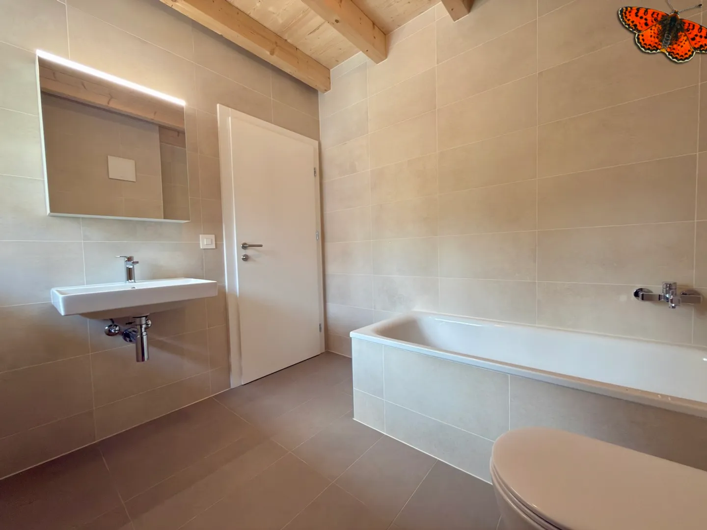 MAGNIFIKANTE 3 ½ ZIMMER TRIPLEX-WOHNUNG MIT MEZZANINE - ROMONT - Foto 8 von 8