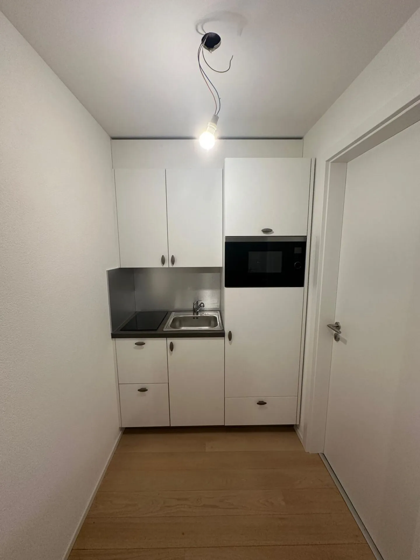 Locale - Foto 1 di 4