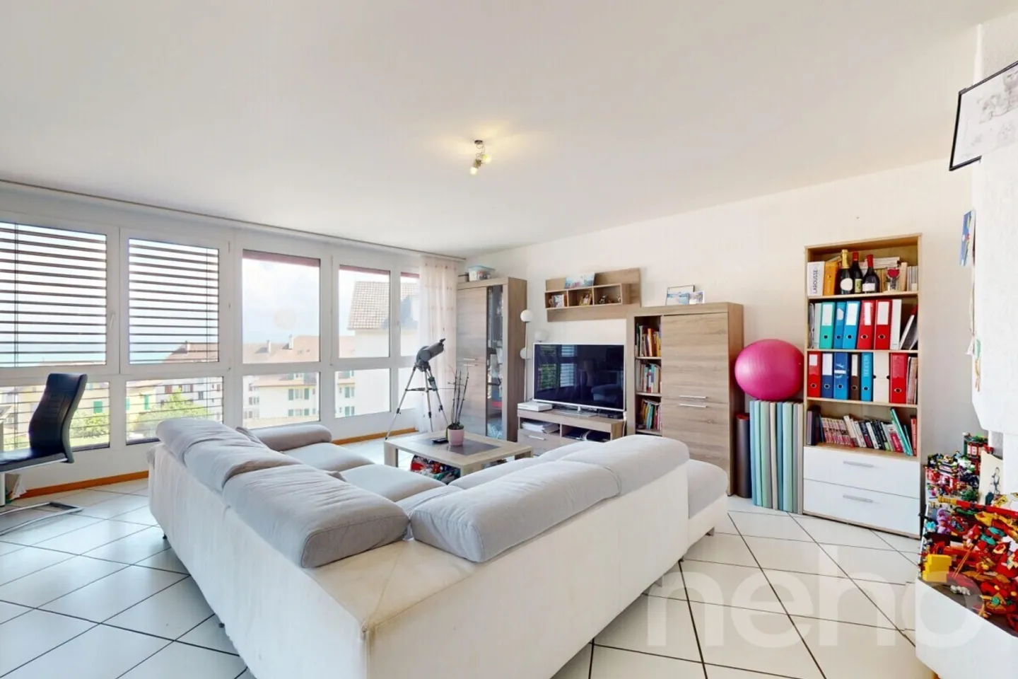 Appartamento ristrutturato di 4,5 locali con vista sul lago! - Foto 5 di 12