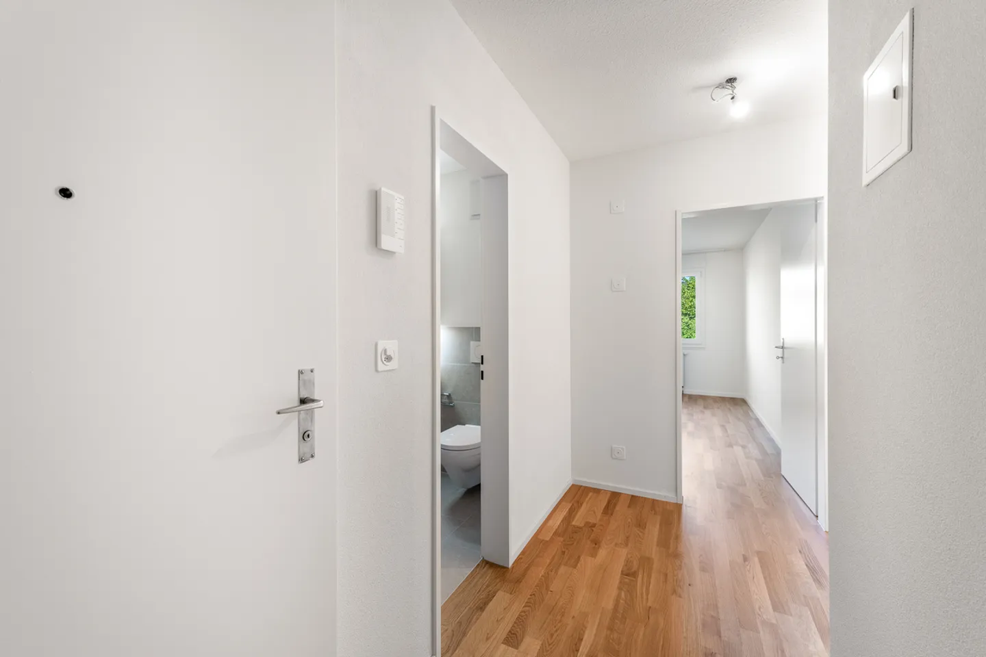 Appartement rénové avec terrasse - Photo 9 sur 9