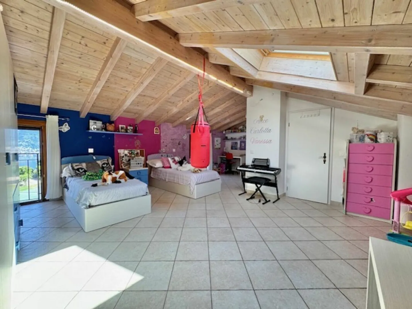 FOR SALE IN PIAZZOGNA (Gambarogno) - beautiful single-family house with 4.5 rooms in a central location - Photo 16 of 21