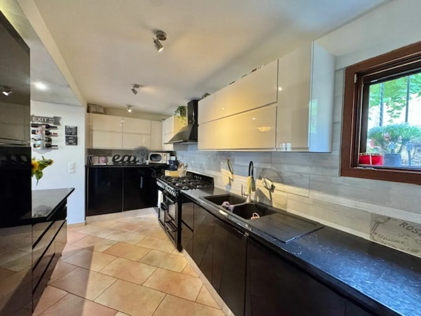 FOR SALE IN PIAZZOGNA (Gambarogno) - beautiful single-family house with 4.5 rooms in a central location - Photo 7 of 21