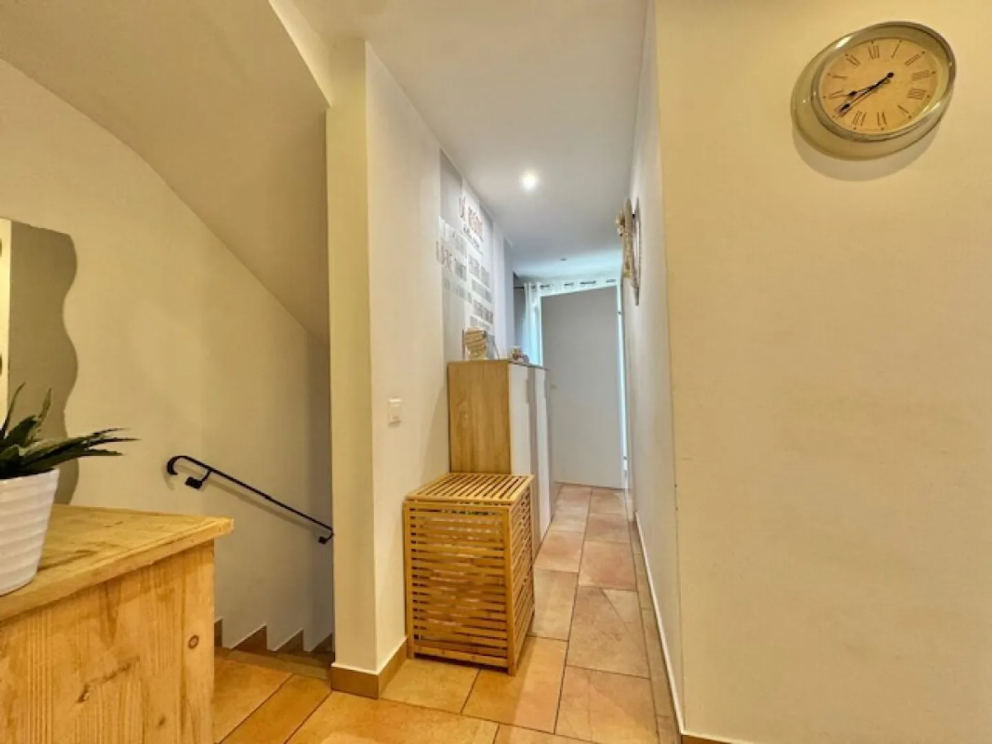 FOR SALE IN PIAZZOGNA (Gambarogno) - beautiful single-family house with 4.5 rooms in a central location - Photo 9 of 21