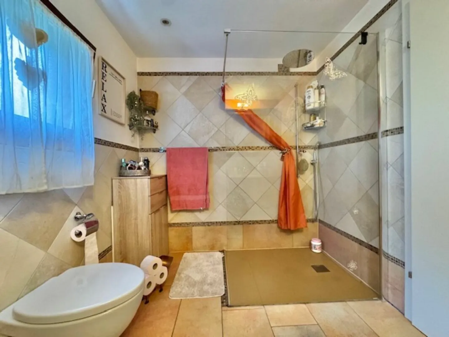 FOR SALE IN PIAZZOGNA (Gambarogno) - beautiful single-family house with 4.5 rooms in a central location - Photo 13 of 21