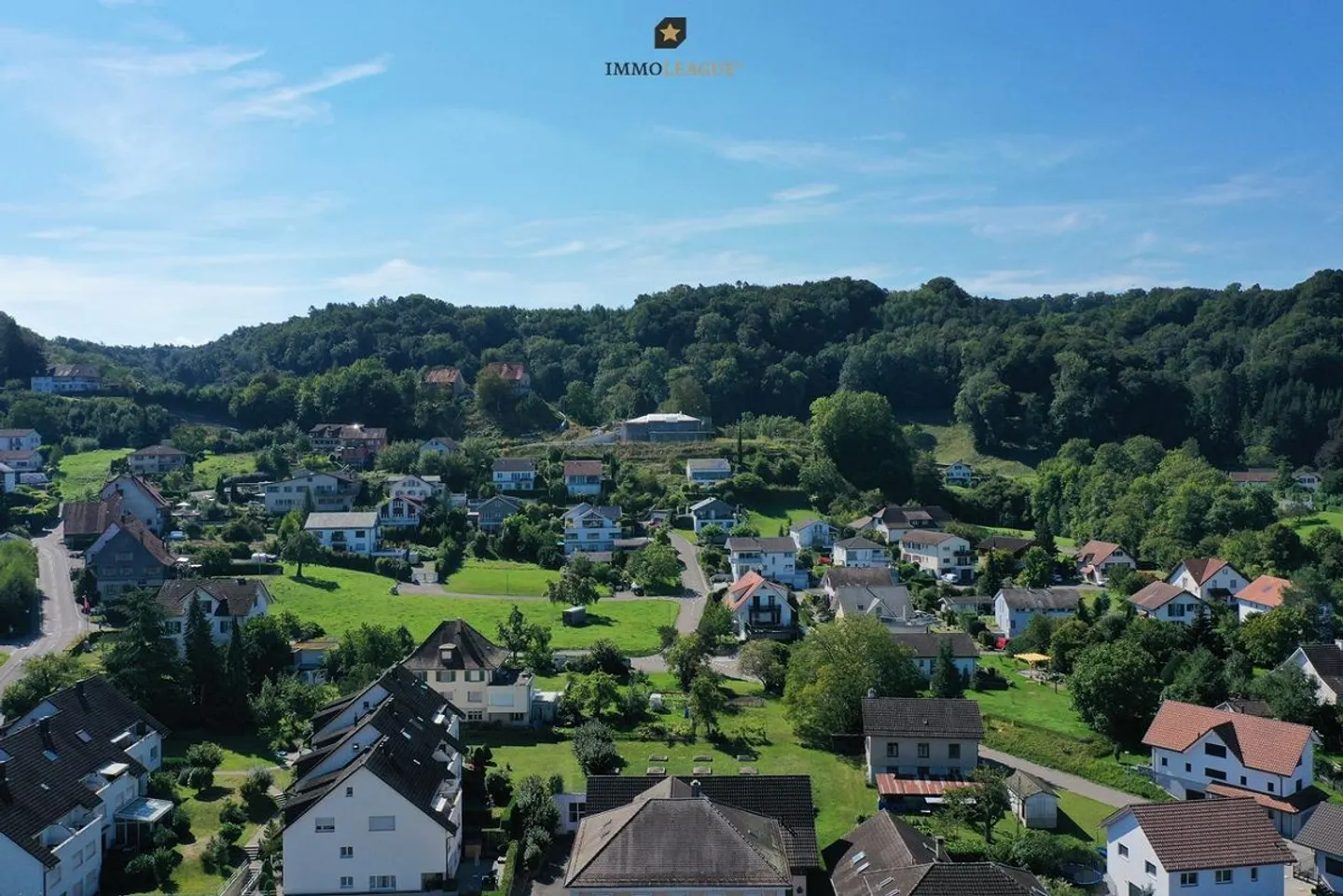 Propriété exclusive dans un emplacement de choix avec vue panoramique sur le lac - Photo 3 sur 5