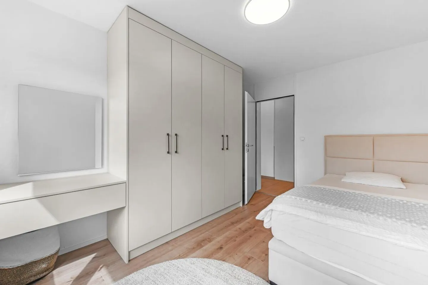 Vivere con comfort e vista – 5,5 stanze in centro - Foto 13 di 24