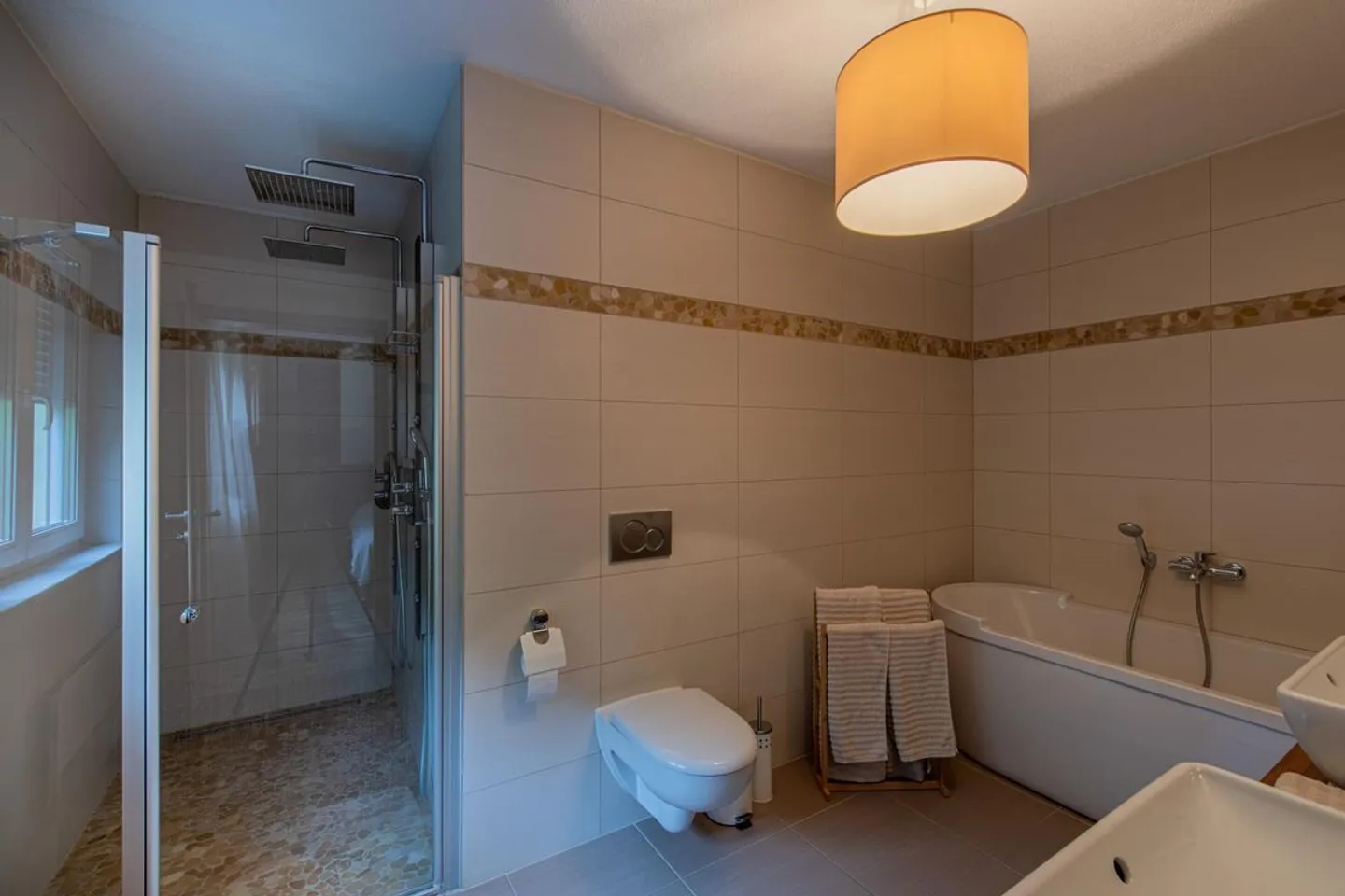 Bella villa con vista mozzafiato e luminosità eccezionale - Foto 12 di 13