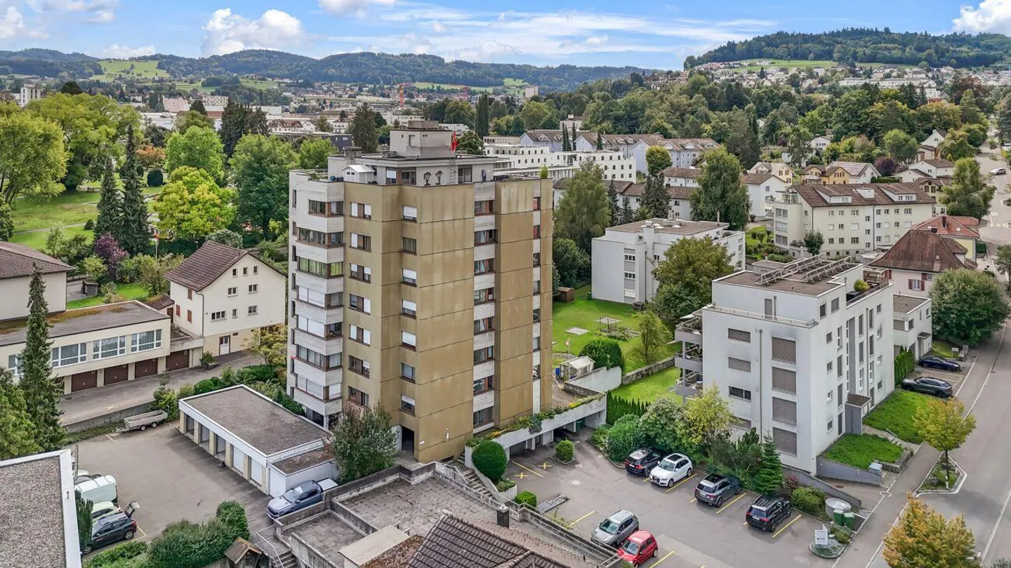 Vivere con comfort e vista – 5,5 stanze in centro - Foto 21 di 24
