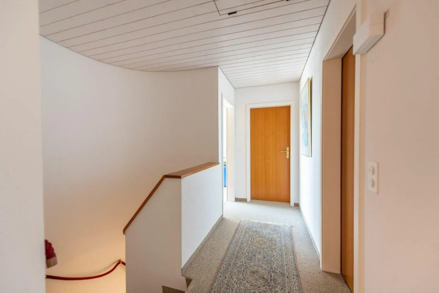 Geräumiges Einfamilienhaus mit Garten - Foto 14 von 30