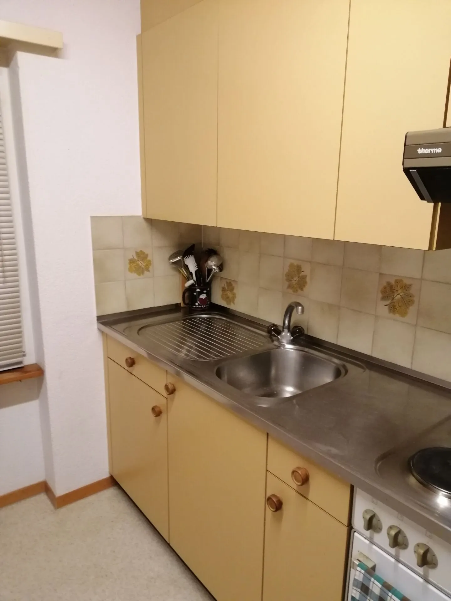 Appartement sous les combles de 2 1/2 pièces dans la verdure - Photo 10 sur 11