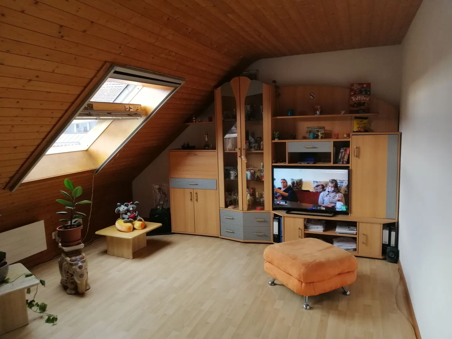Appartement sous les combles de 2 1/2 pièces dans la verdure - Photo 5 sur 11