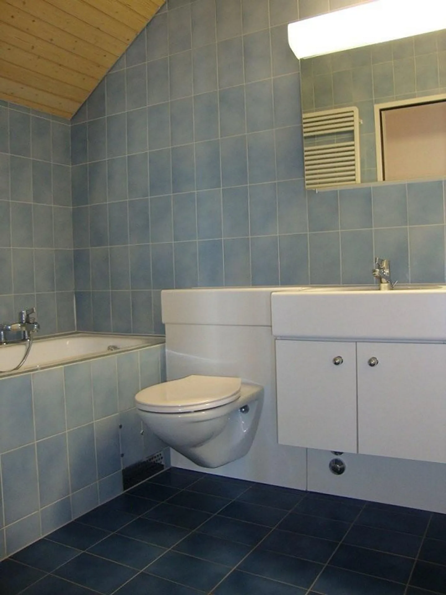 Appartement en attique dans le quartier des Eaux-Vives - Foto 6 di 11