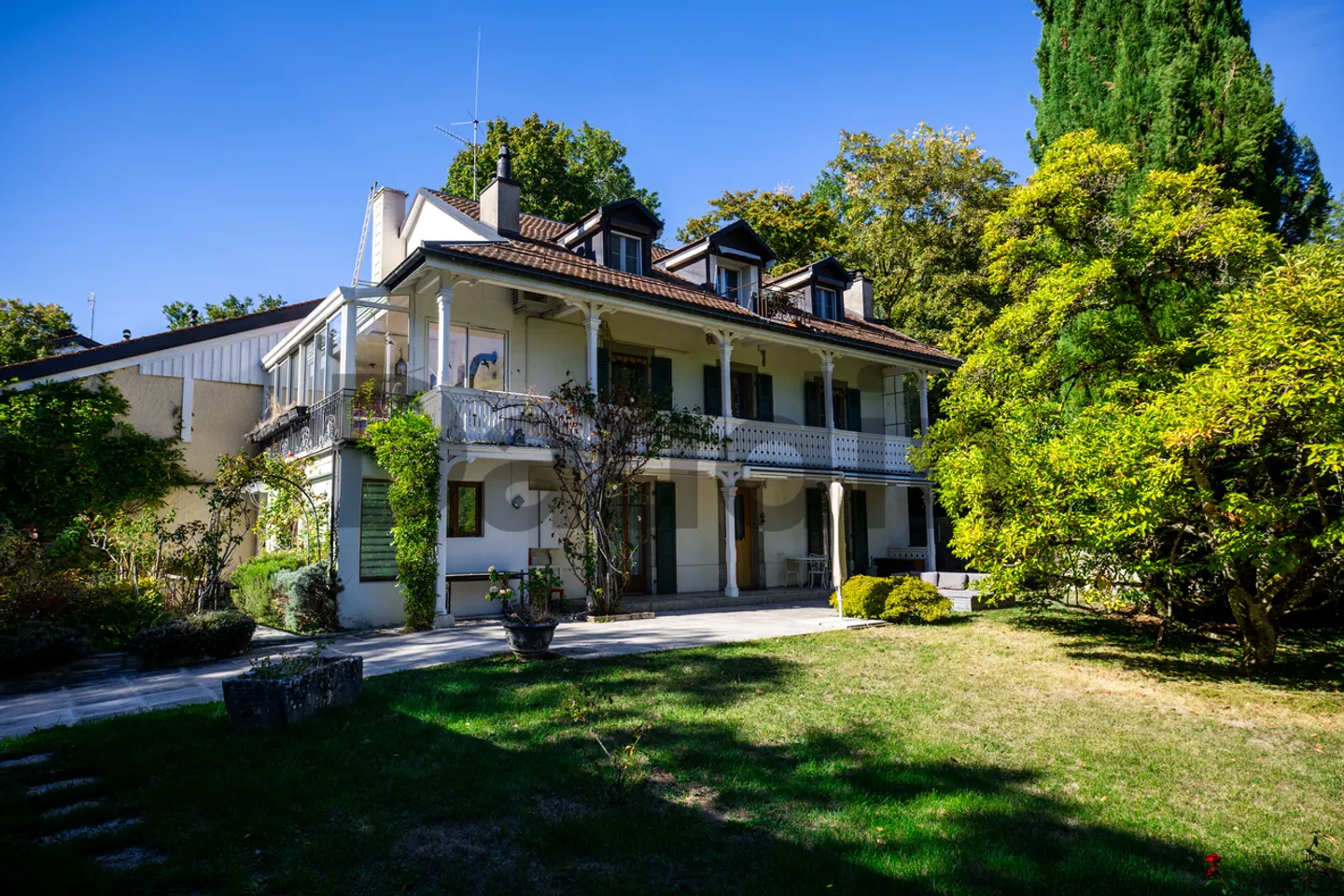 Villa Incantevole vicino a Ginevra - Foto 1 di 12