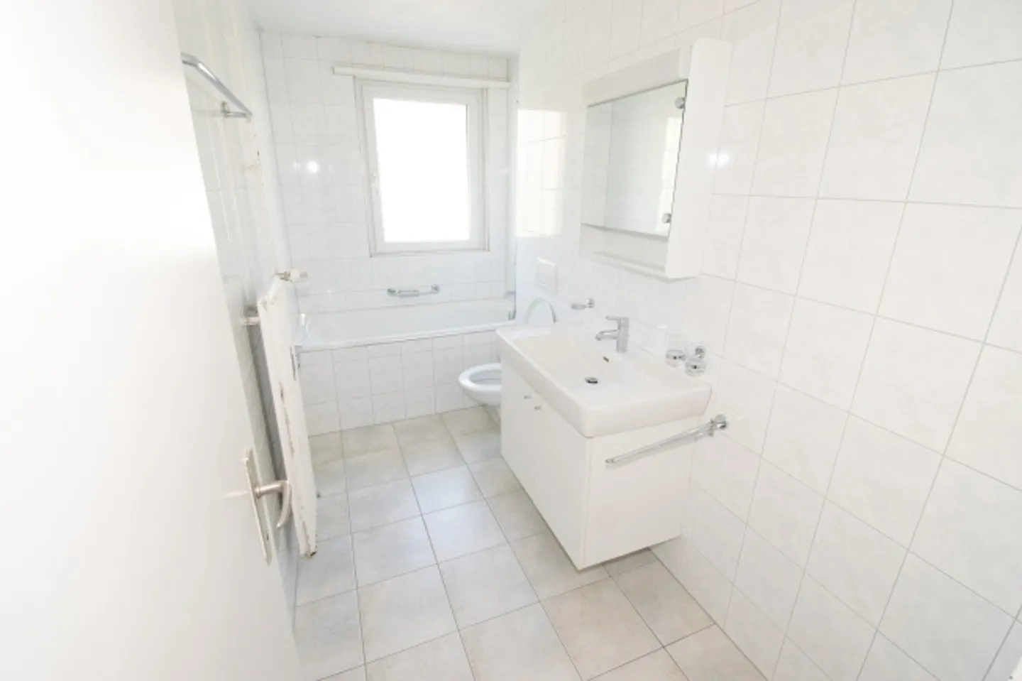 Spacious 3.5 room apartment in a central location - Photo 5 of 12