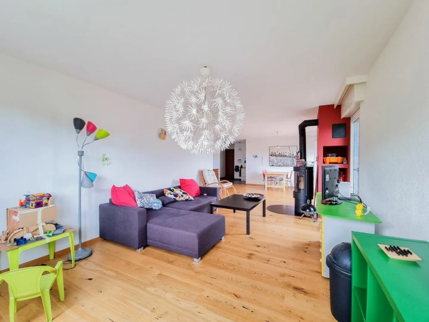 Magnificent 5.5-room apartment with balcony and garage - Photo 3 of 14