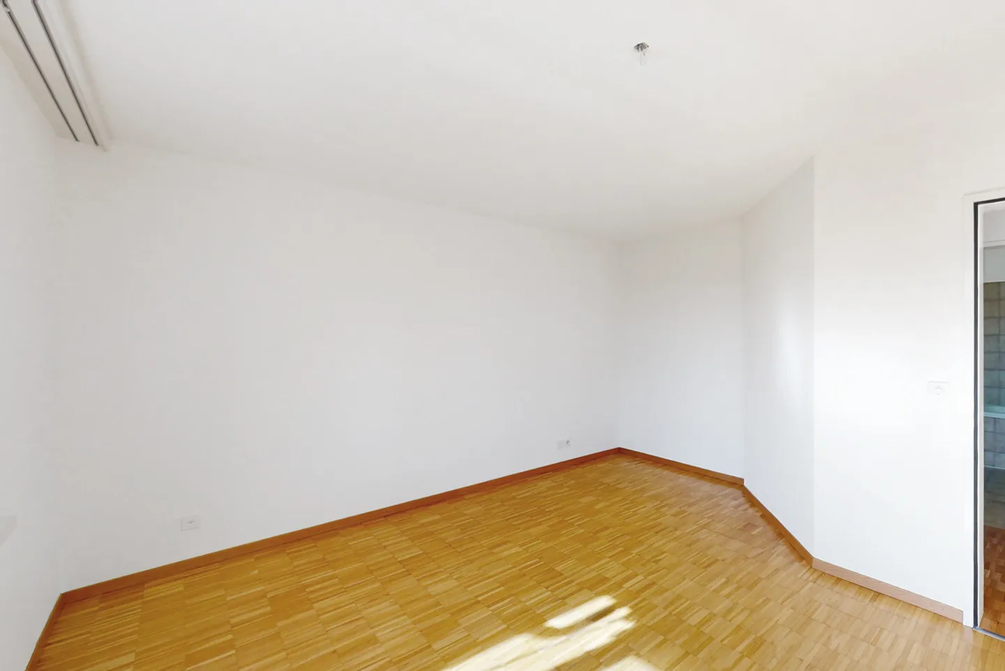 La tua nuova casa - appartamento affascinante ad Affoltern - Foto 3 di 8