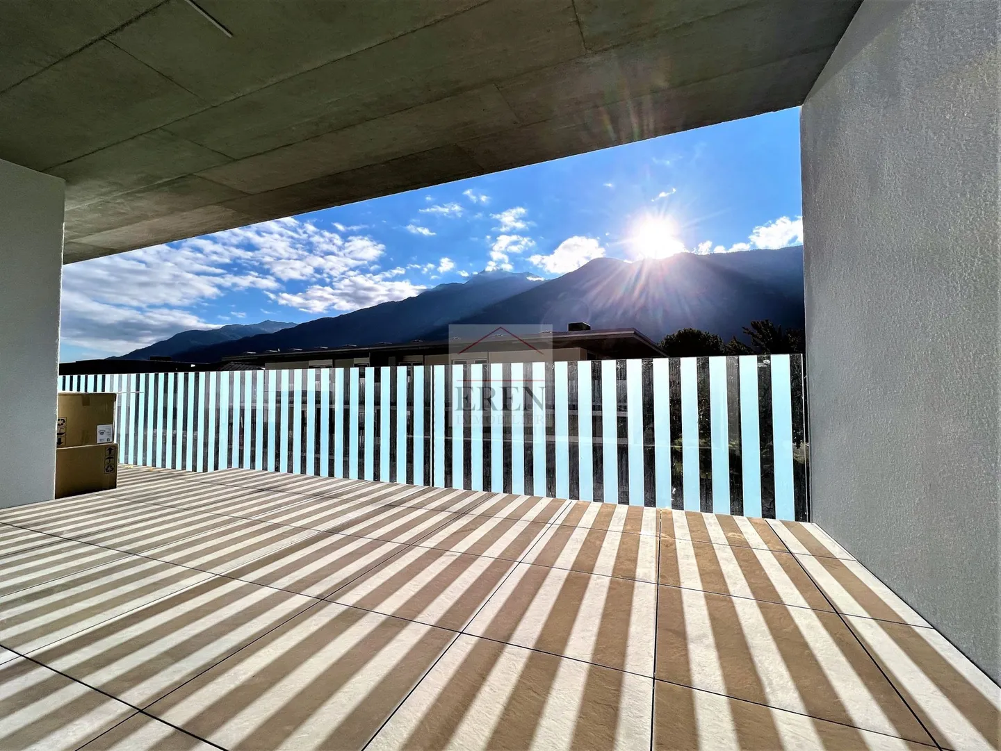 Spazioso e luminoso attico di 3,5 locali con ampia terrazza esposta a sud in affitto a Fully - Foto 2 di 22