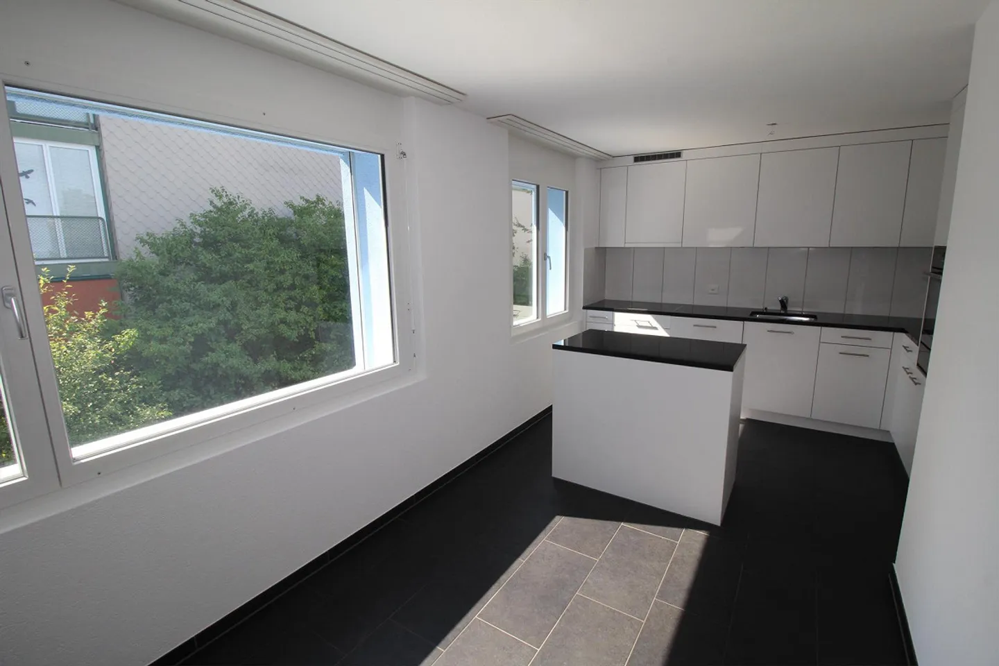 Appartamento di 5,5 stanze a Neuhausen am Rheinfall - Foto 3 di 9