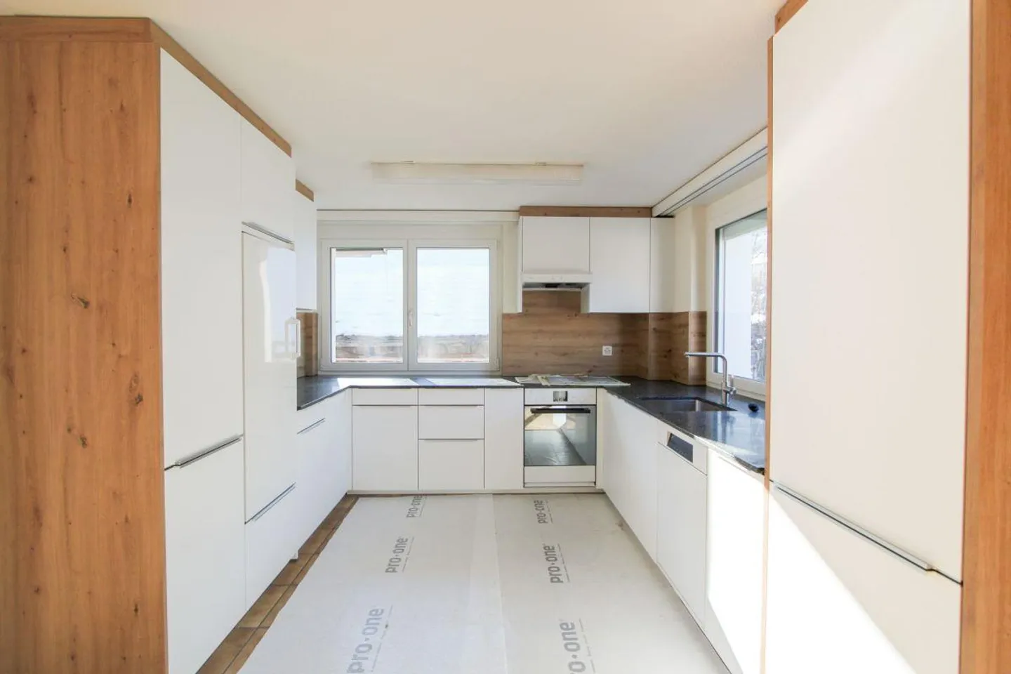 Appartement spacieux de 3,5 pièces au centre du village - Photo 6 sur 11