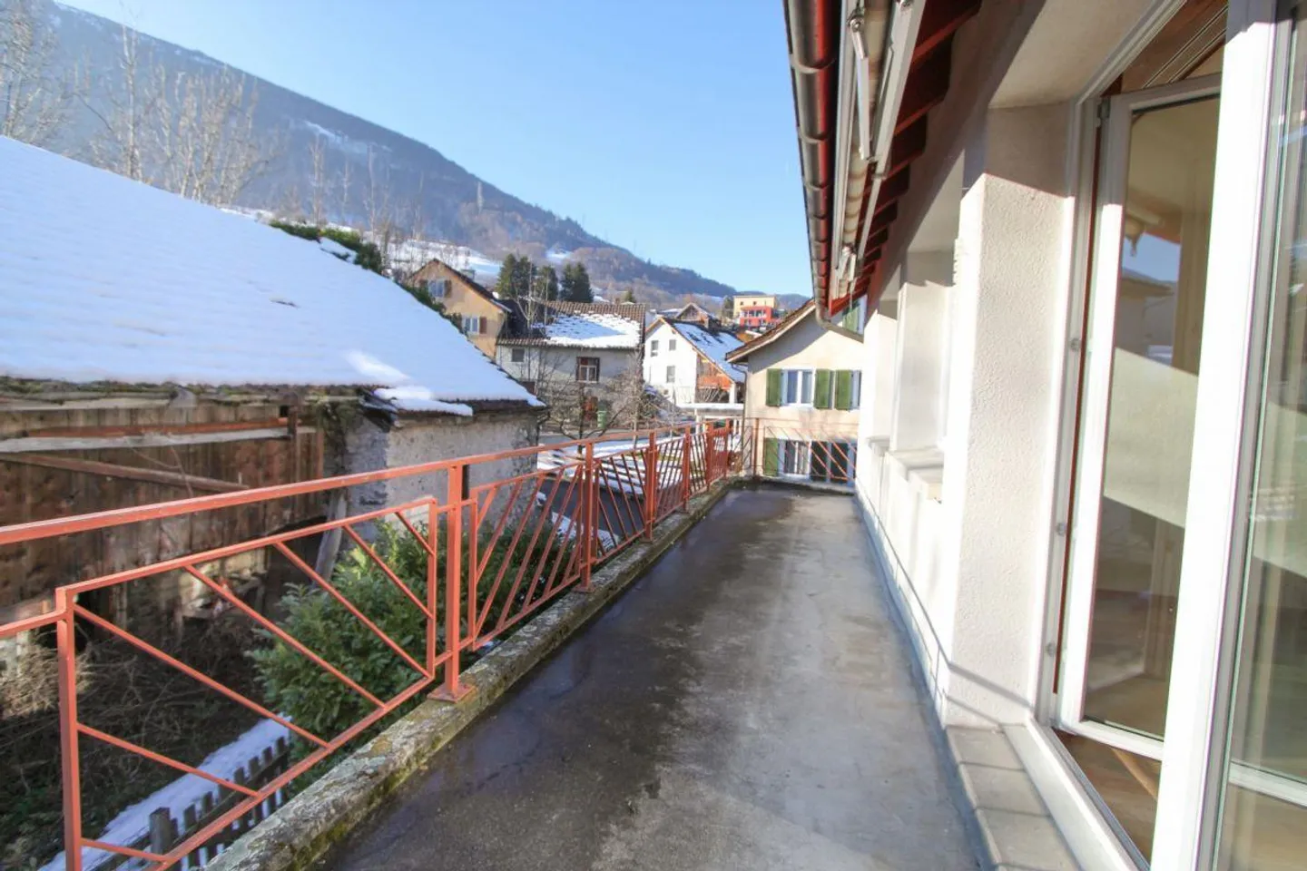 Appartement spacieux de 3,5 pièces au centre du village - Photo 8 sur 11