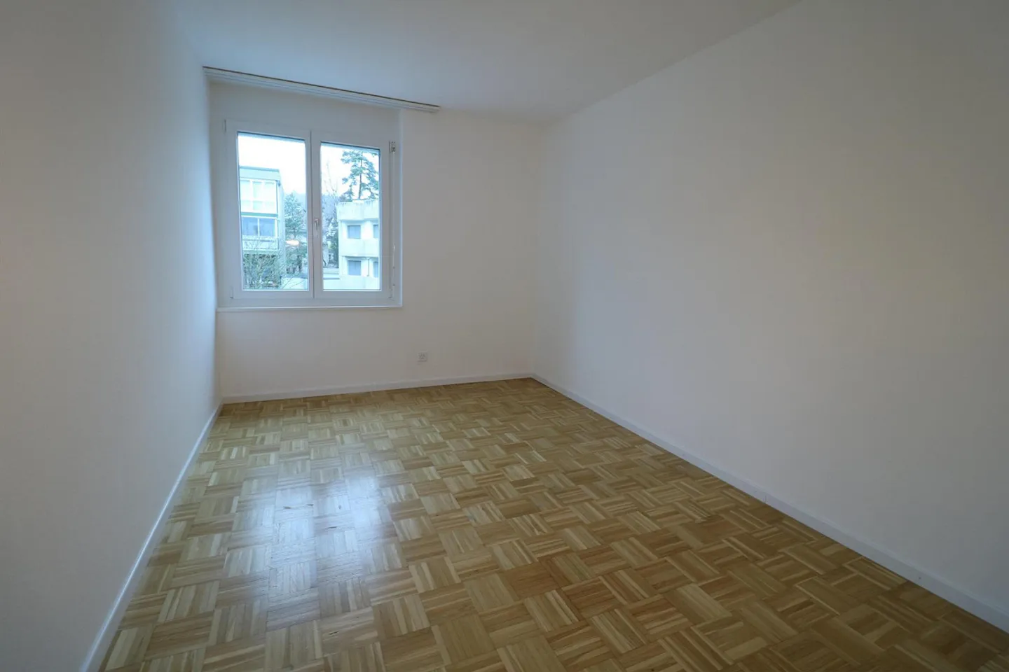Appartamento di 5,5 stanze a Neuhausen am Rheinfall - Foto 5 di 9