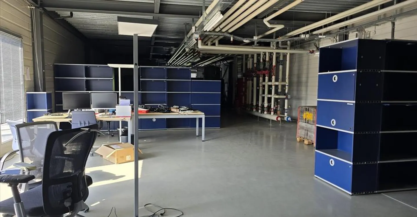 Lager von 259m2 - Industriezone Yverdon - Nähe zur Autobahn - Foto 3 von 5