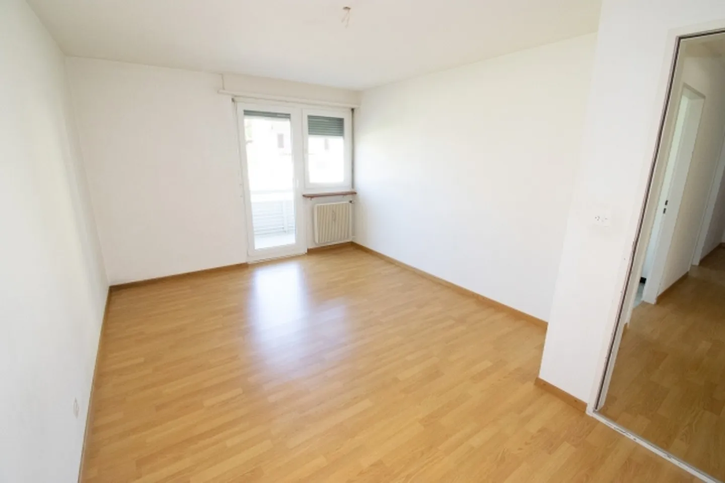 Spacious 3.5 room apartment in a central location - Photo 9 of 12