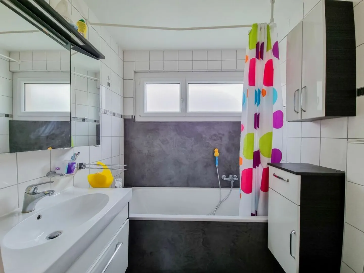 Magnificent 5.5-room apartment with balcony and garage - Photo 9 of 14