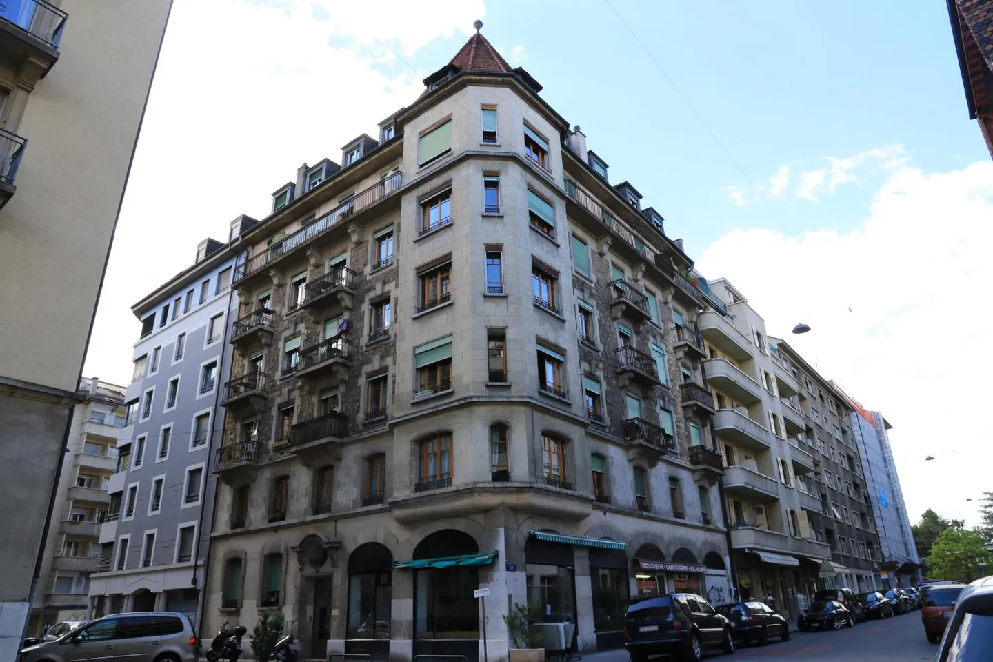 Crossing apartment with 4 rooms of about 65 m2 on the 6th floor - Photo 1 of 1