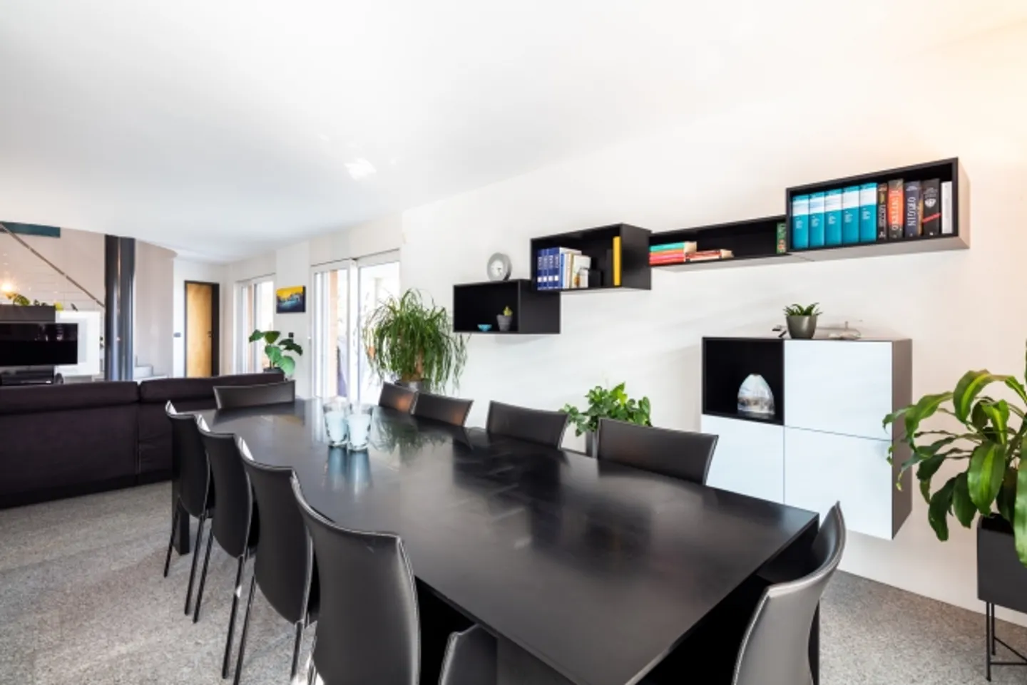 Villa moderne ensoleillée avec piscine et jardin à vendre à Pura - Photo 10 sur 20