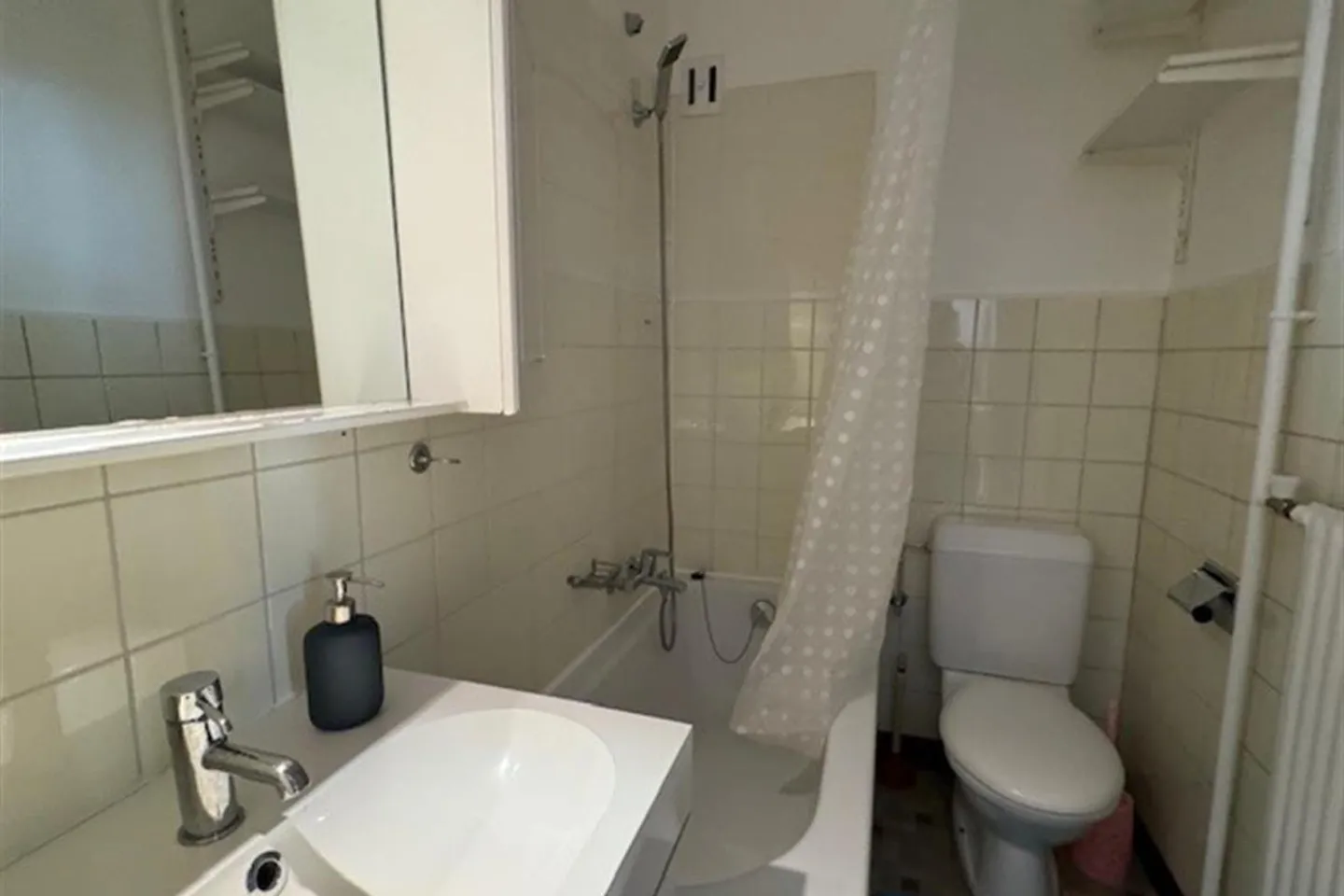 Charmant Studio aux Eaux-Vives - Photo 4 sur 4