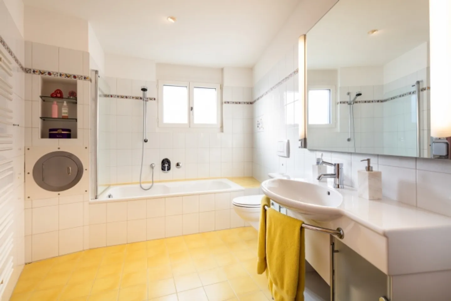 Villa moderne ensoleillée avec piscine et jardin à vendre à Pura - Photo 19 sur 20